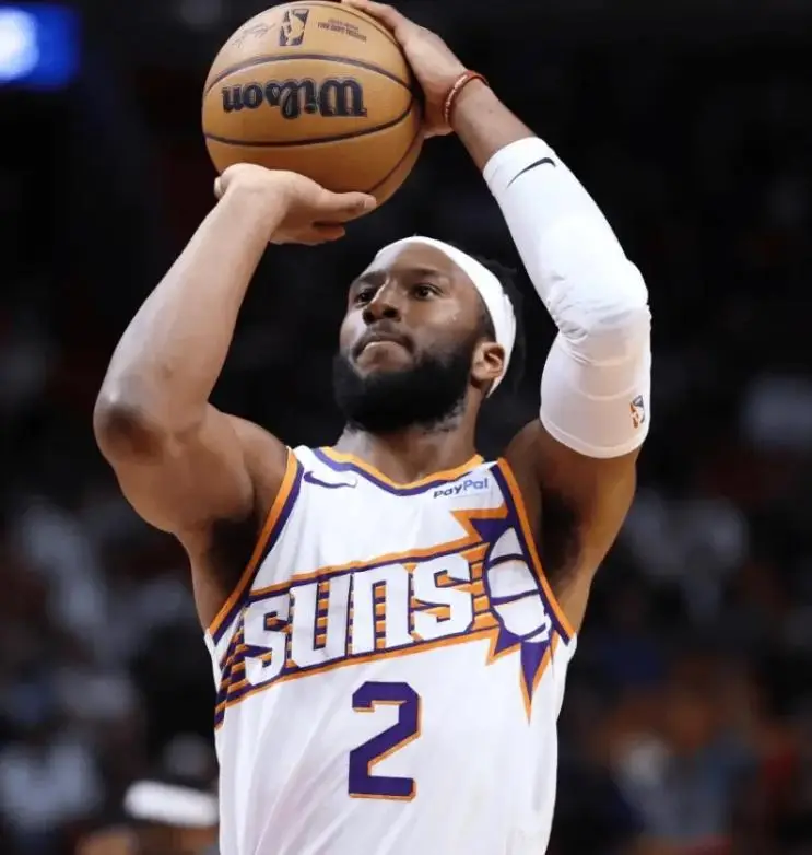 德甲赛前再迎强敌；洛杉矶湖人战术微调；主帅态度：态度坚定；赛季目标并未改变的简单介绍